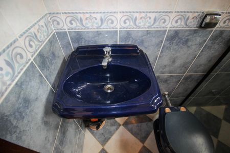 Casa para alugar com 660m², 5 quartos e 3 vagasBanheiro 1