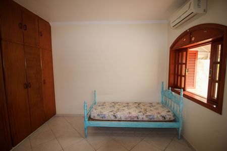 Casa para alugar com 660m², 5 quartos e 3 vagasQuarto 2