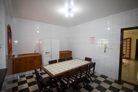 Casa para alugar com 660m², 5 quartos e 3 vagasCozinha