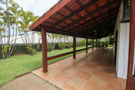 Casa para alugar com 660m², 5 quartos e 3 vagasÁrea Externa