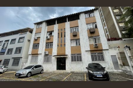 Apartamento à venda com 100m², 3 quartos e sem vaga Apartamento à venda com 100m², 3 quartos e sem vagaFachada
