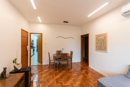 Apartamento à venda com 100m², 3 quartos e sem vagaSala