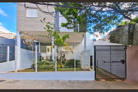 Apartamento à venda com 73m², 3 quartos e 1 vaga Apartamento à venda com 73m², 3 quartos e 1 vagaFachada