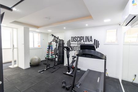 Studio para alugar com 32m², 1 quarto e 1 vaga Studio para alugar com 32m², 1 quarto e 1 vagaÁrea comum - Academia