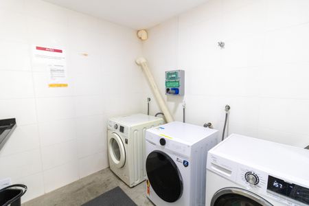 Studio para alugar com 32m², 1 quarto e 1 vaga Studio para alugar com 32m², 1 quarto e 1 vagaLavanderia