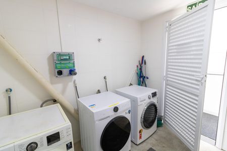 Studio para alugar com 32m², 1 quarto e 1 vaga Studio para alugar com 32m², 1 quarto e 1 vagaLavanderia