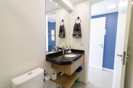 Studio para alugar com 32m², 1 quarto e 1 vaga Studio para alugar com 32m², 1 quarto e 1 vagaBanheiro