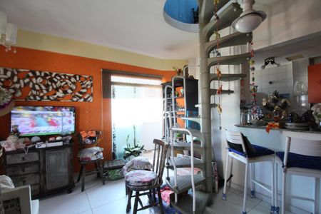 Sala de apartamento para alugar com 1 quarto, 72m² em Jardim Londrina, São Paulo