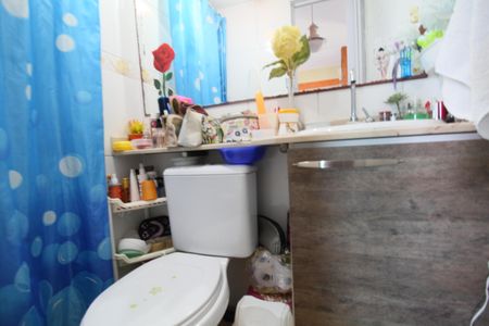 Banheiro de apartamento para alugar com 1 quarto, 72m² em Jardim Londrina, São Paulo