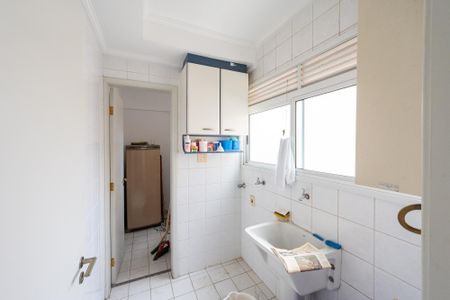 Apartamento à venda com 130m², 4 quartos e 2 vagasLavanderia