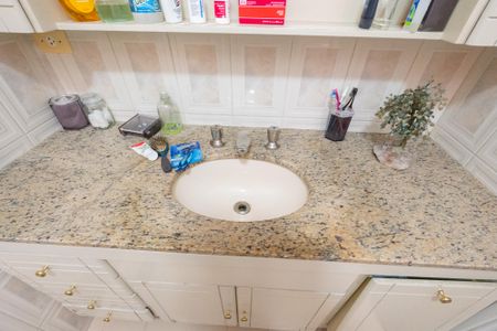 Apartamento à venda com 130m², 4 quartos e 2 vagasBanheiro da Suíte 1