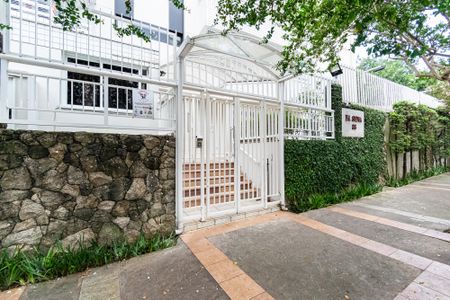 Apartamento à venda com 130m², 4 quartos e 2 vagasFachada