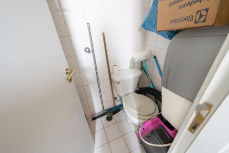 Apartamento à venda com 130m², 4 quartos e 2 vagasBanheiro de Serviço