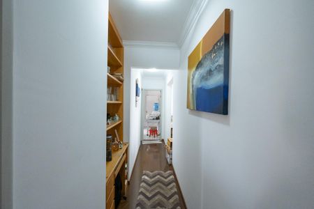 Apartamento à venda com 130m², 4 quartos e 2 vagasCorredor