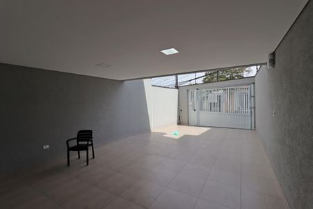 Garagem de casa à venda com 3 quartos, 131m² em Parque Oratório, Santo André