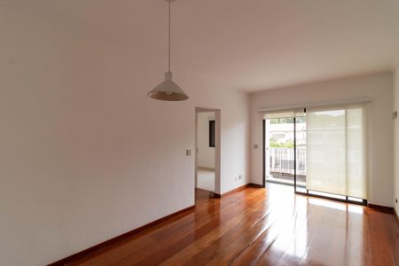 Sala de apartamento para alugar com 2 quartos, 58m² em Vila Romana, São Paulo