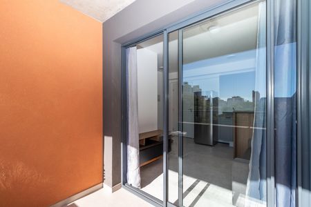 Apartamento à venda com 34m², 1 quarto e sem vaga Apartamento à venda com 34m², 1 quarto e sem vagaSacada da Sala