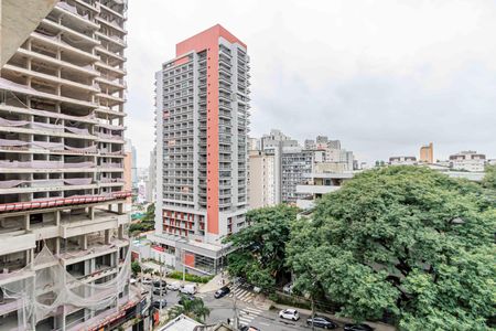 Apartamento à venda com 34m², 1 quarto e sem vaga Apartamento à venda com 34m², 1 quarto e sem vagaVista da Varanda