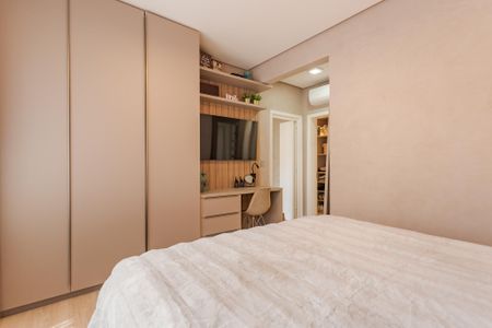 Suíte de apartamento à venda com 4 quartos, 138m² em Bela Vista, Porto Alegre