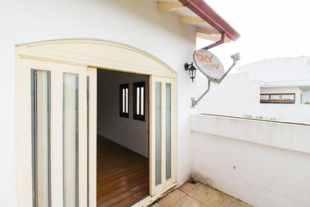 Casa para alugar com 400m², 5 quartos e 4 vagas Casa para alugar com 400m², 5 quartos e 4 vagasVaranda da Suíte 1