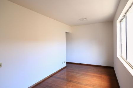 Apartamento à venda com 123m², 3 quartos e 1 vaga Apartamento à venda com 123m², 3 quartos e 1 vagaSala