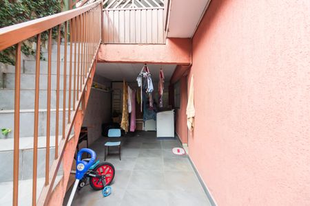 Casa à venda com 70m², 3 quartos e 2 vagas Casa à venda com 70m², 3 quartos e 2 vagasQuintal