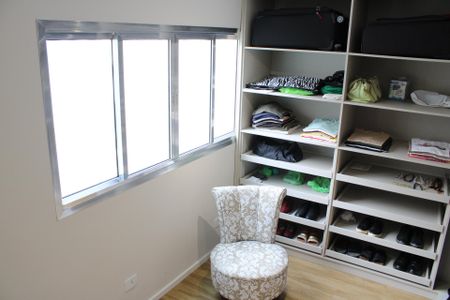 Casa à venda com 115m², 2 quartos e 1 vagaCloset