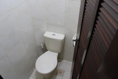 Casa à venda com 115m², 2 quartos e 1 vagaLavabo