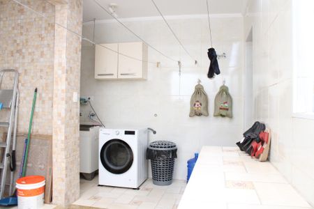 Casa à venda com 115m², 2 quartos e 1 vagaÁrea de Serviço