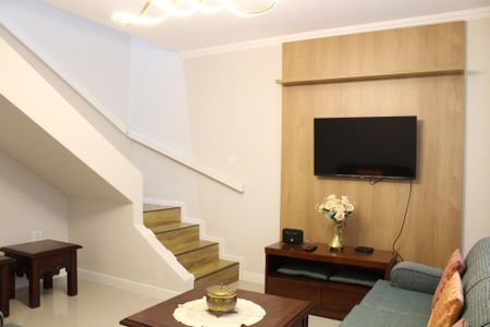 Casa à venda com 115m², 2 quartos e 1 vagaSala