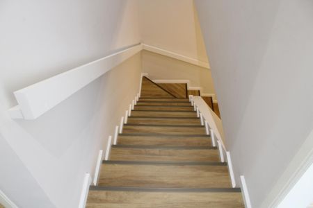 Casa à venda com 115m², 2 quartos e 1 vagaEscada