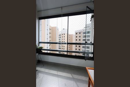 Apartamento à venda com 75m², 3 quartos e 1 vagaVaranda