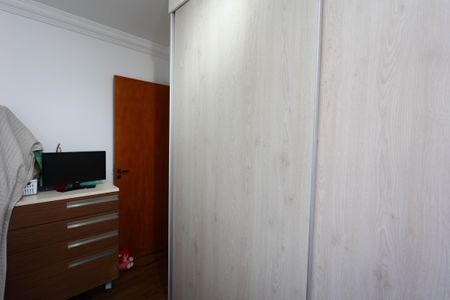 Apartamento à venda com 75m², 3 quartos e 1 vagaquarto 2