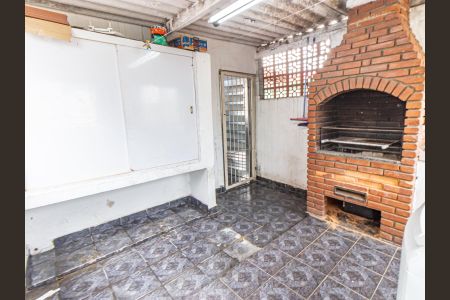 Casa à venda com 300m², 4 quartos e 1 vagaÁrea de Serviço