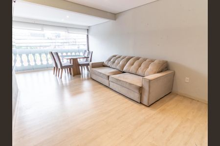 Casa à venda com 300m², 4 quartos e 1 vagaSala