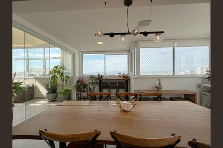 Apartamento à venda com 190m², 3 quartos e 3 vagasSala