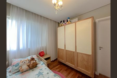 Apartamento à venda com 190m², 3 quartos e 3 vagasSuíte 2