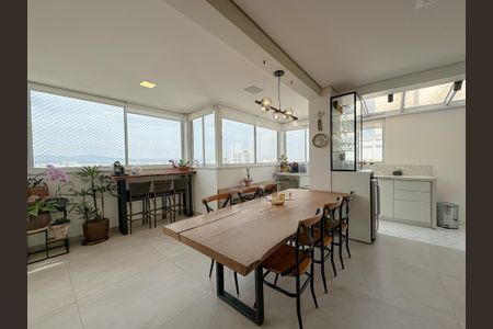 Apartamento à venda com 190m², 3 quartos e 3 vagasSala