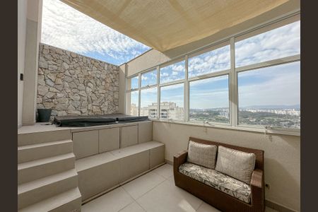 Apartamento à venda com 190m², 3 quartos e 3 vagasÁrea Gourmet