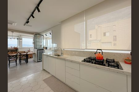 Apartamento à venda com 190m², 3 quartos e 3 vagasCozinha