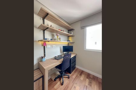 Apartamento à venda com 190m², 3 quartos e 3 vagasEscritório