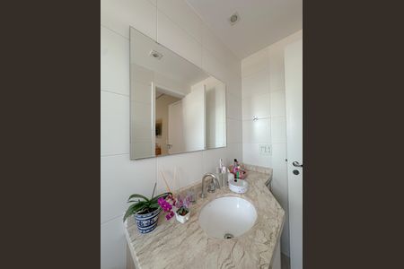 Apartamento à venda com 190m², 3 quartos e 3 vagasBanheiro Suíte 2