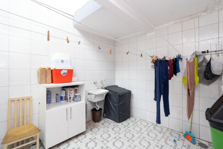 Casa à venda com 84m², 2 quartos e 1 vagaÁrea de Serviço