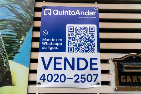 Casa à venda com 84m², 2 quartos e 1 vagaPlaquinha