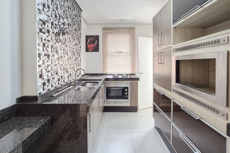 Apartamento à venda com 112m², 2 quartos e 1 vagaCozinha - Armários