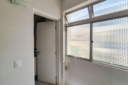 Apartamento à venda com 112m², 2 quartos e 1 vagaÁrea de Serviço