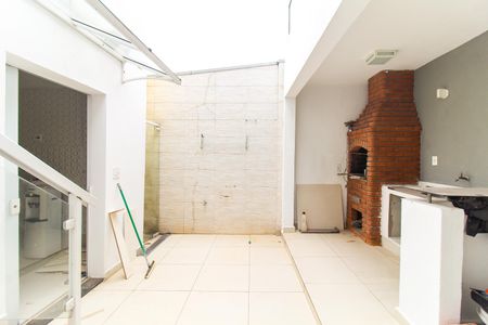 Casa à venda com 250m², 3 quartos e 2 vagas Casa à venda com 250m², 3 quartos e 2 vagasÁrea gourmet