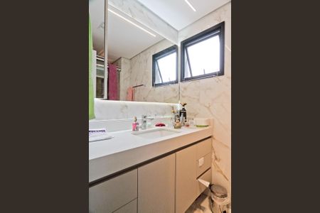 Apartamento à venda com 96m², 3 quartos e 2 vagasBanheiro da Suíte