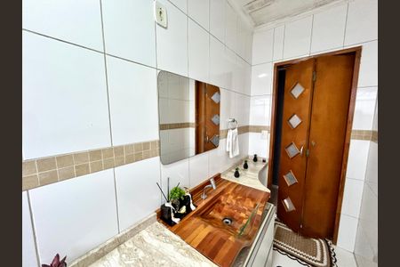 Apartamento à venda com 60m², 2 quartos e 1 vaga Apartamento à venda com 60m², 2 quartos e 1 vagaBanheiro