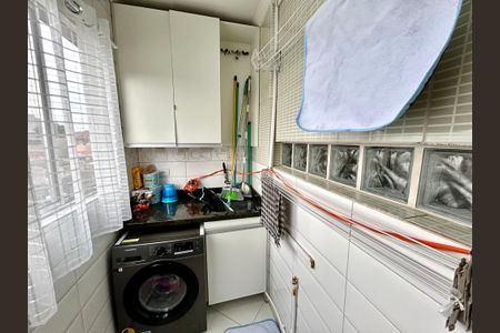 Apartamento à venda com 60m², 2 quartos e 1 vaga Apartamento à venda com 60m², 2 quartos e 1 vagaÁrea de Serviço